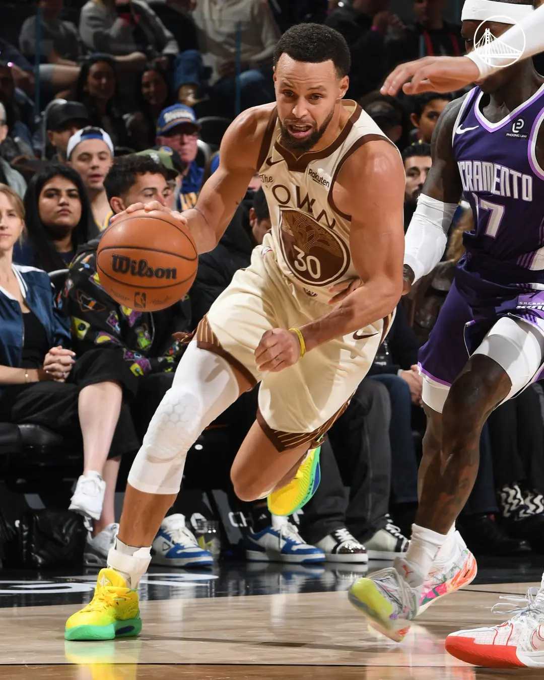 雷速竞猜- 库里打掘金季后赛的数据 